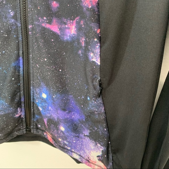Her Universe Womans Zip Sweatshirt  Medium Black Space  Print Pockets Activewear - Picture 3 of 10